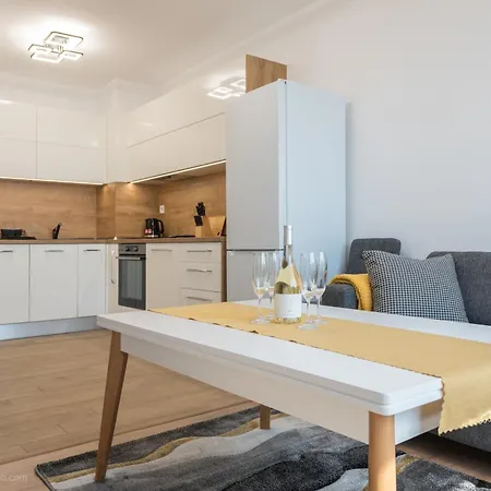 Apartment Bright One Bedroom With Parking Space