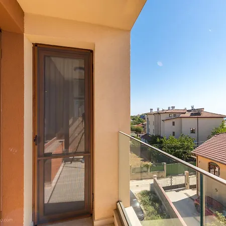 Bright One Bedroom With Parking Space Apartment